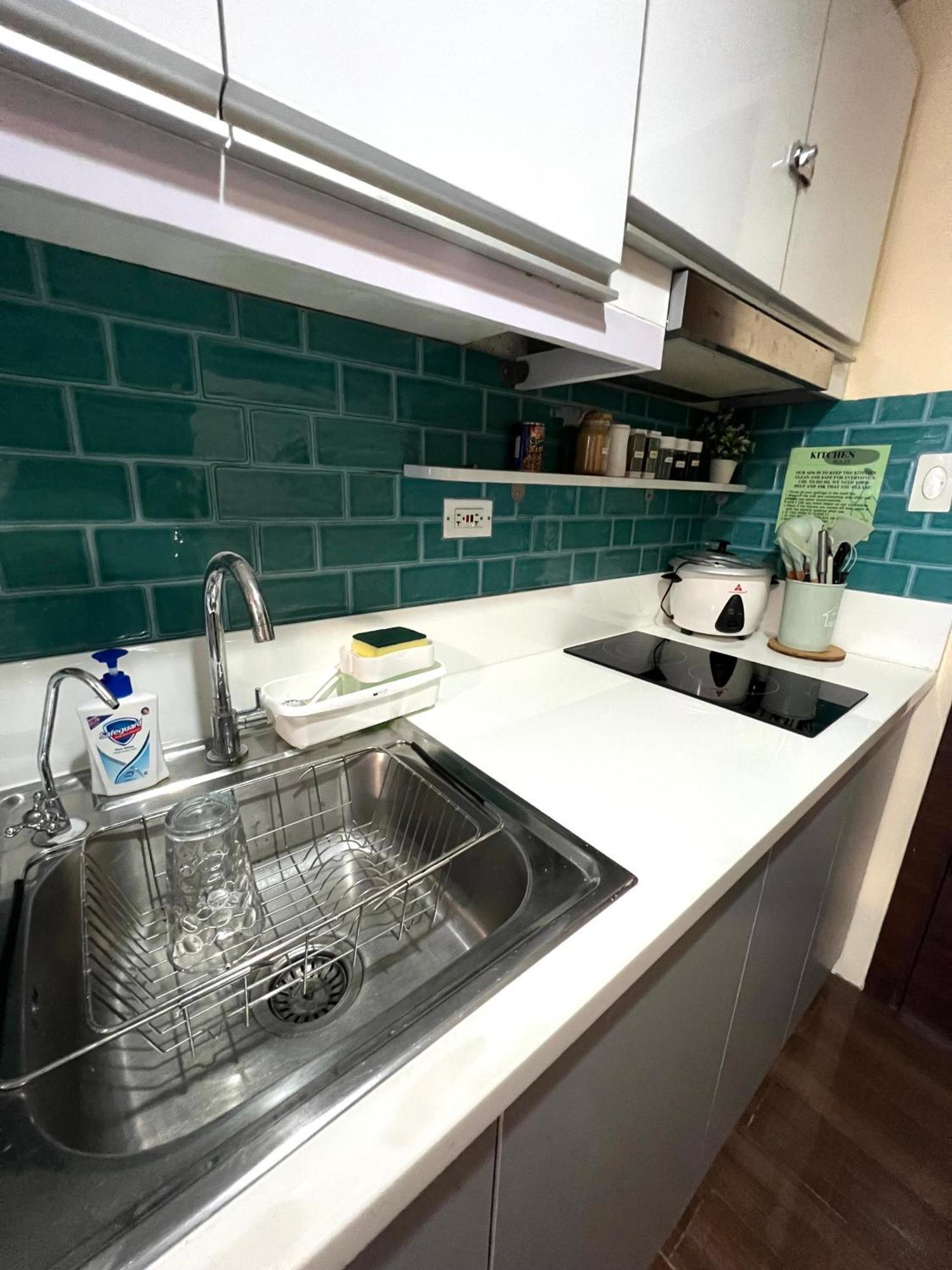 מנילה Apartment In Air Residences, Makati With Wifi, Netflix, Pool, Mall And More מראה חיצוני תמונה